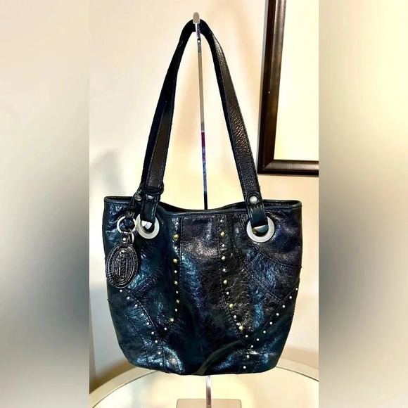 Gently Used FOSSIL Black Leather Shoulder Bag - Picture 1 of 6